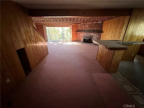 Living - 31096 Wild Oak, Running Springs, CA 92382 photo 3 of 8