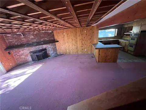 Living - 31096 Wild Oak, Running Springs, CA 92382 photo 6 of 9