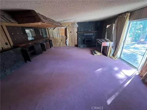 Living - 31096 Wild Oak, Running Springs, CA 92382 photo 8 of 9