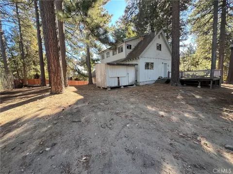 Exterior - 31096 Wild Oak, Running Springs, CA 92382 photo 4 of 4