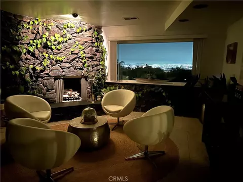 Living - 28764 Live Oak Rd, Highland, CA 92346 photo 8 of 9