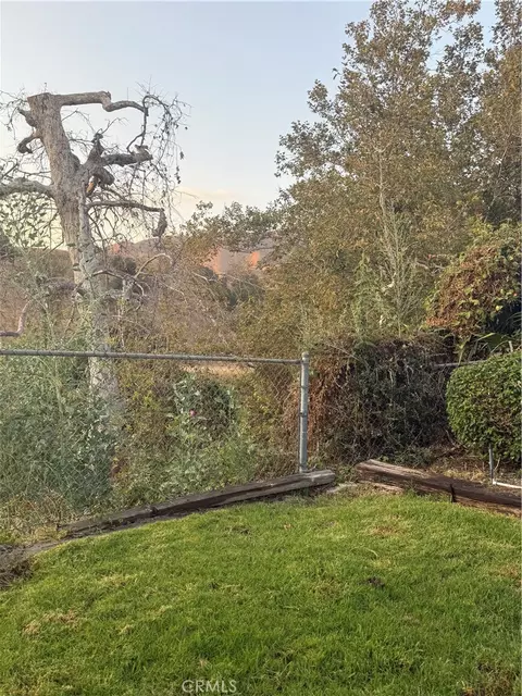Exterior - 28764 Live Oak Rd, Highland, CA 92346 photo 9 of 25