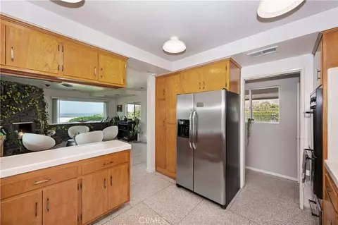 Kitchen - 28764 Live Oak Rd, Highland, CA 92346 photo 1 of 4