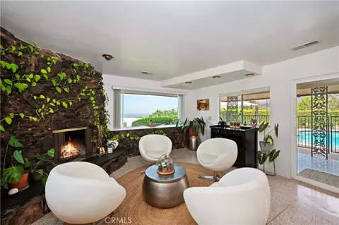 Living - 28764 Live Oak Rd, Highland, CA 92346 photo 3 of 9