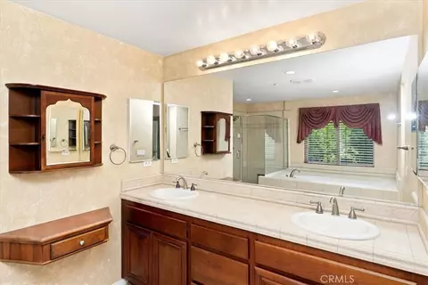 Bath - 3170 Crestview, Norco, CA 92860 photo 2 of 6
