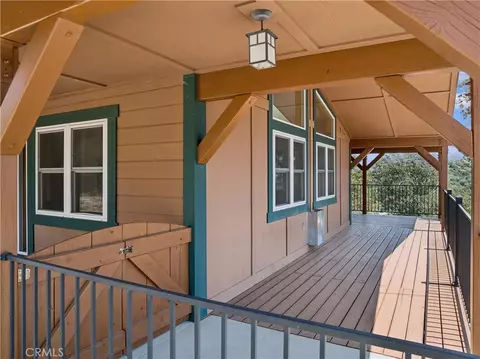Exterior - 285 Lilac Way, Cedar Glen, CA 92321 photo 4 of 10