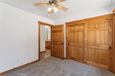 Bedroom - 285 Lilac Way, Cedar Glen, CA 92321 photo 2 of 6