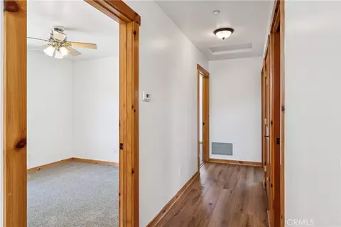 Entry Way - 285 Lilac Way, Cedar Glen, CA 92321 photo 1 of 1