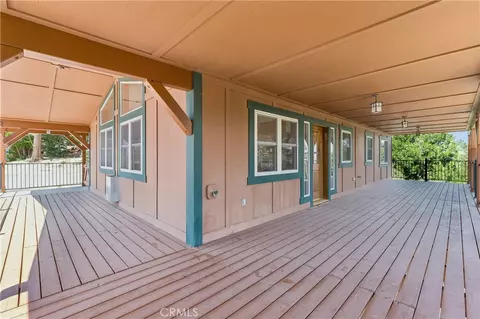Exterior - 285 Lilac Way, Cedar Glen, CA 92321 photo 7 of 10