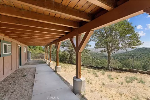 Exterior - 285 Lilac Way, Cedar Glen, CA 92321 photo 5 of 10