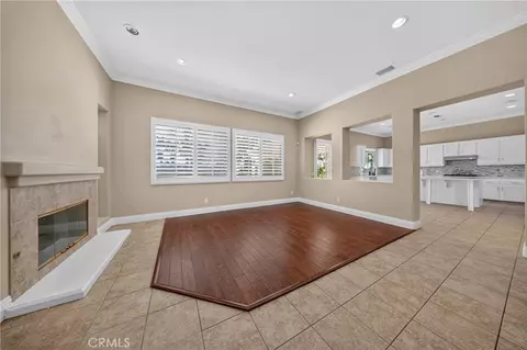 Living - 17433 Half Moon Ct, Riverside, CA 92503 photo 3 of 5