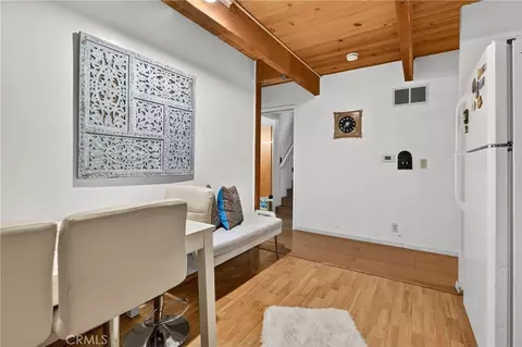 Entry Way - 28975 Alder Ter, Cedar Glen, CA 92321 photo 6 of 6