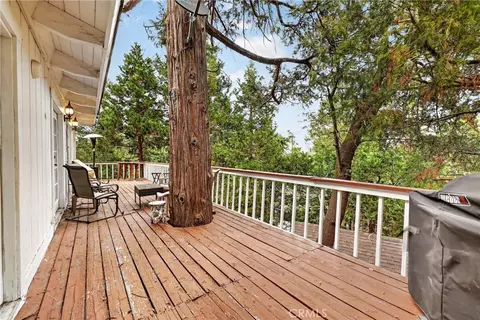 Exterior - 28975 Alder Ter, Cedar Glen, CA 92321 photo 7 of 13