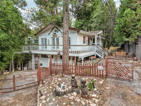 Exterior - 28975 Alder Ter, Cedar Glen, CA 92321 photo 11 of 13