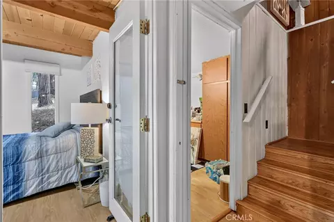 Entry Way - 28975 Alder Ter, Cedar Glen, CA 92321 photo 4 of 6