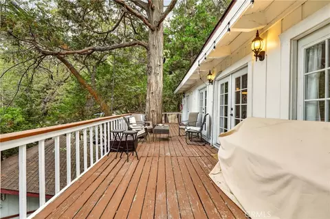 Exterior - 28975 Alder Ter, Cedar Glen, CA 92321 photo 4 of 13