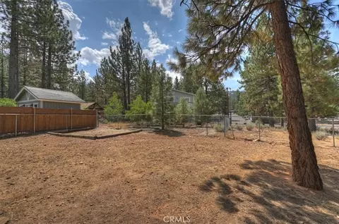 Exterior - 41725 Mockingbird, Big Bear Lake, CA 92315 photo 8 of 12