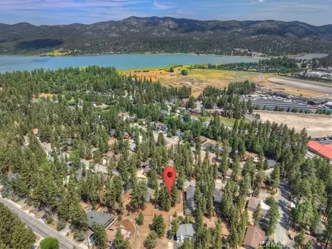 View/Area - 41725 Mockingbird, Big Bear Lake, CA 92315 photo 4 of 5