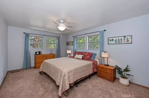 Bedroom - 41725 Mockingbird, Big Bear Lake, CA 92315 photo 3 of 7