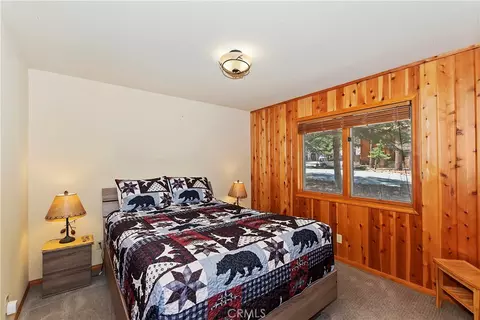 Bedroom - 733 Winterset Ct, Big Bear Lake, CA 92315 photo 5 of 10
