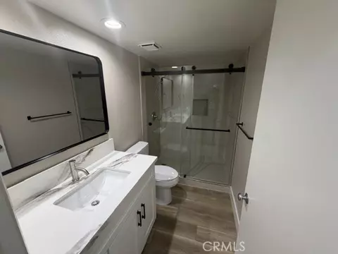 Bath - 4581 Feather Riv, Corona, CA 92878 photo 1 of 5