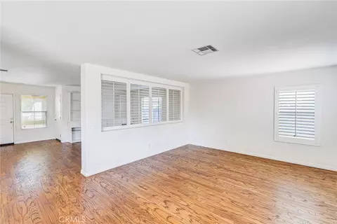 Living - 833 Pheasant St, Corona, CA 92881 photo 9 of 12