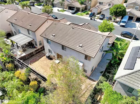 View/Area - 833 Pheasant St, Corona, CA 92881 photo 7 of 12