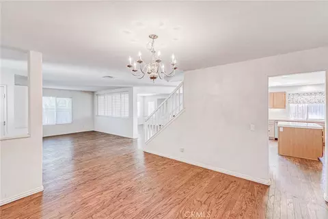 Living - 833 Pheasant St, Corona, CA 92881 photo 6 of 12
