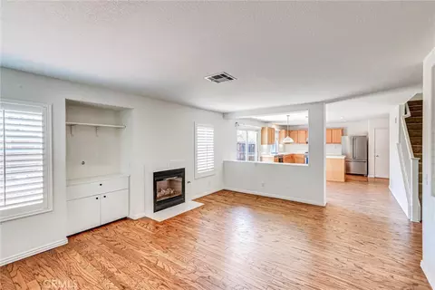 Living - 833 Pheasant St, Corona, CA 92881 photo 11 of 12