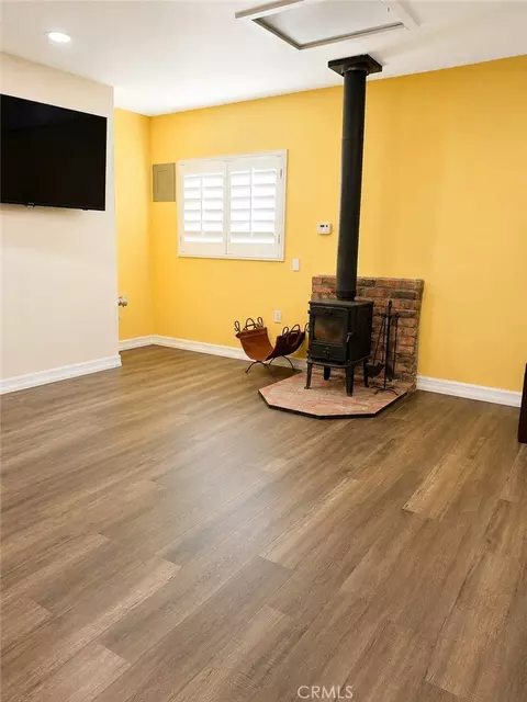 Living - 9530 Anza, Lucerne Valley, CA 92356 photo 3 of 4