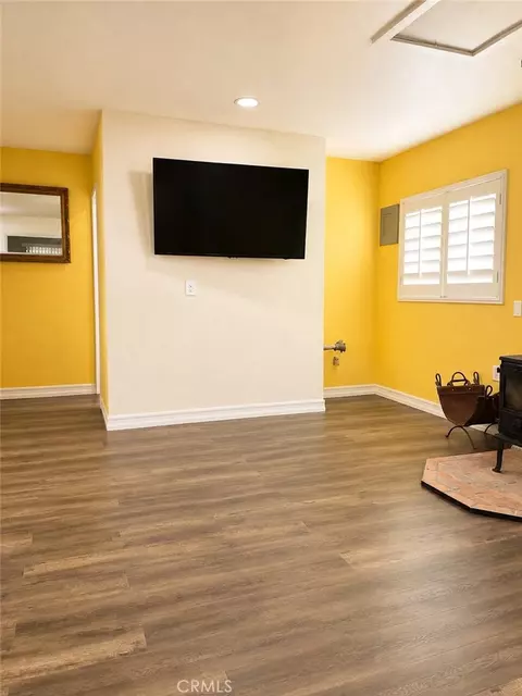 Living - 9530 Anza, Lucerne Valley, CA 92356 photo 2 of 4