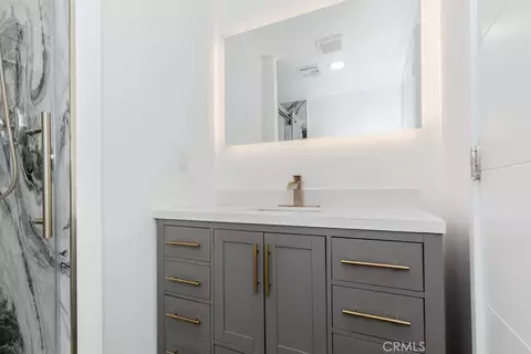 142 Sir Damas Dr, Riverside, CA 92507 photo 9