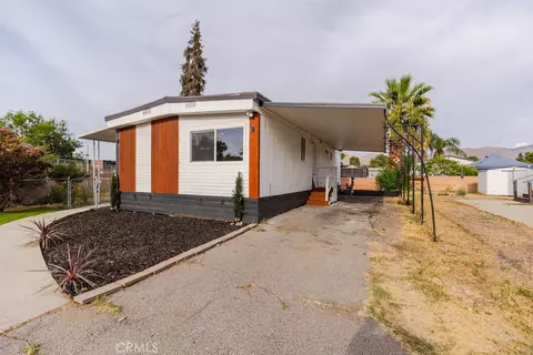 142 Sir Damas Dr, Riverside, CA 92507 photo 5