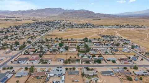 View/Area - 13225 Topock, Apple Valley, CA 92308 photo 11 of 11