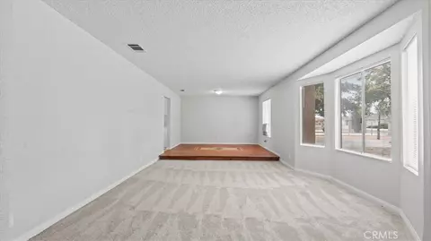 Living - 13225 Topock, Apple Valley, CA 92308 photo 3 of 7
