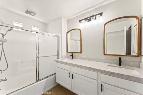 Bath - 607 Terra Bella, Irvine, CA 92602 photo 3 of 3