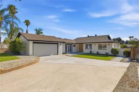 6884 Arbor Dr, Riverside, CA 92504