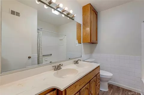 Bath - 822 W H St, Ontario, CA 91762 photo 3 of 3