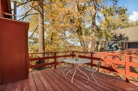 Exterior - 2478 Elko, Arrowbear Lake, CA 92382 photo 2 of 4
