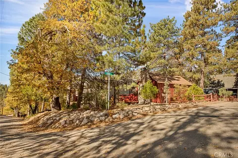 Exterior - 2478 Elko, Arrowbear Lake, CA 92382 photo 4 of 4