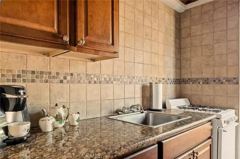 Kitchen - 2478 Elko, Arrowbear Lake, CA 92382 photo 1 of 2