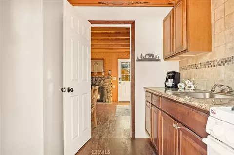Entry Way - 2478 Elko, Arrowbear Lake, CA 92382 photo 1 of 1