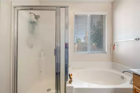 Bath - 1609 Sutherland, Lancaster, CA 93534 photo 3 of 3