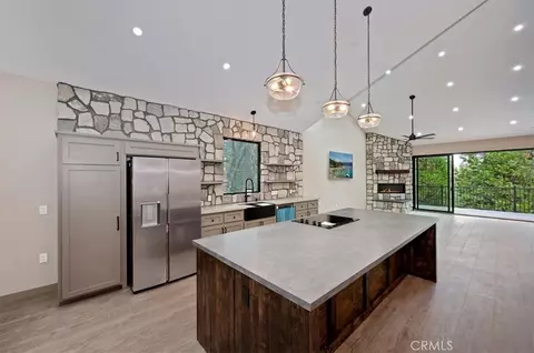 Kitchen - 28986 Alder Ter, Cedar Glen, CA 92321 photo 4 of 4