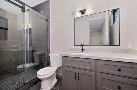 Bath - 28986 Alder Ter, Cedar Glen, CA 92321 photo 3 of 3