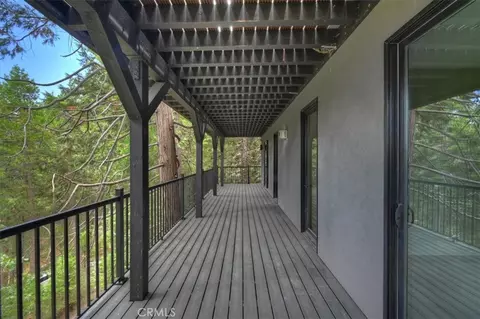 Exterior - 28986 Alder Ter, Cedar Glen, CA 92321 photo 7 of 9