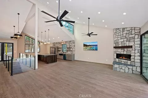 Living - 28986 Alder Ter, Cedar Glen, CA 92321 photo 4 of 9