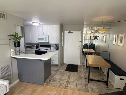 Kitchen - 1750 E Ocean #503, Long Beach, CA 90802 photo 1 of 4