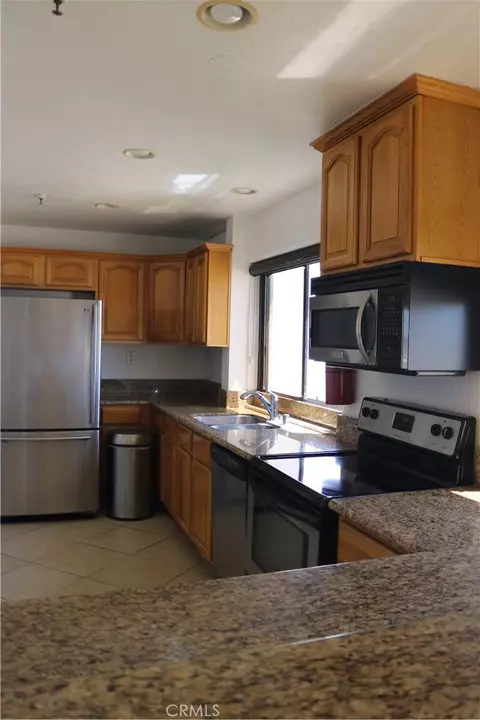 Kitchen - 1750 E Ocean #503, Long Beach, CA 90802 photo 4 of 4