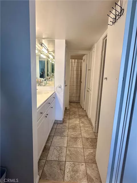Bath - 1750 E Ocean #503, Long Beach, CA 90802 photo 1 of 1